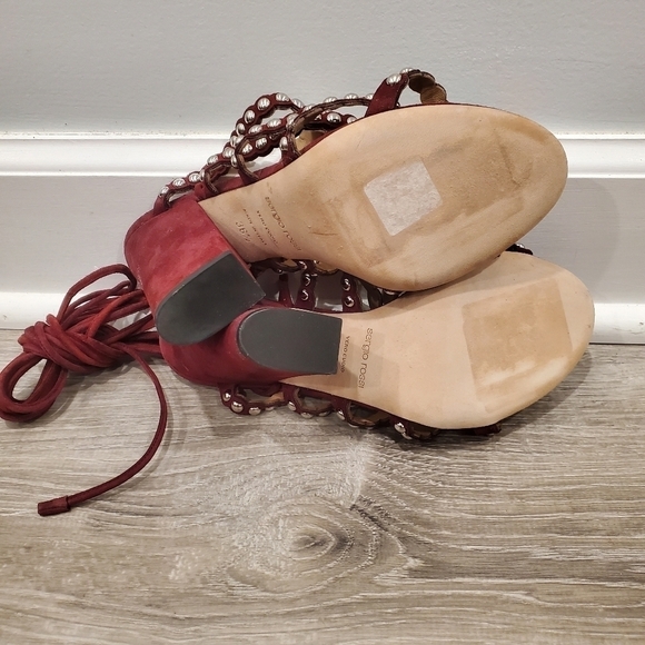 NEW SERGIO ROSSI Elettra Studded Suede Block Heel Sandals In Cherry - Picture 7 of 8